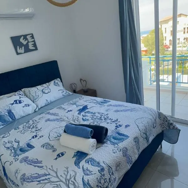 BLUE LAGOON 12A LATSI，位于波利斯的酒店