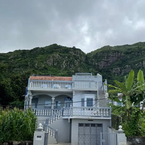 Villa Vicente Casa Soares，位于Vila Nova Sintra的酒店