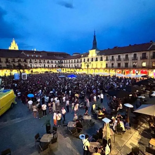 Arquitecto de la vida- Plaza Mayor，位于莱昂的酒店