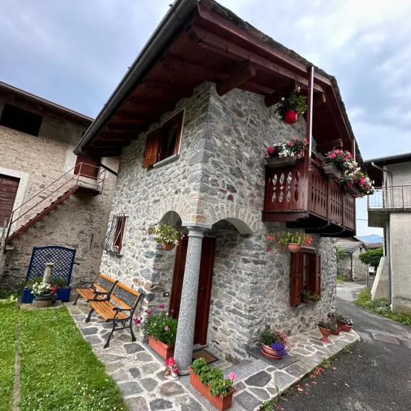 Casa tra le nuvole，位于Dazio的酒店