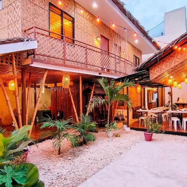 Intoy's Place Panglao near Beach，位于邦劳的酒店