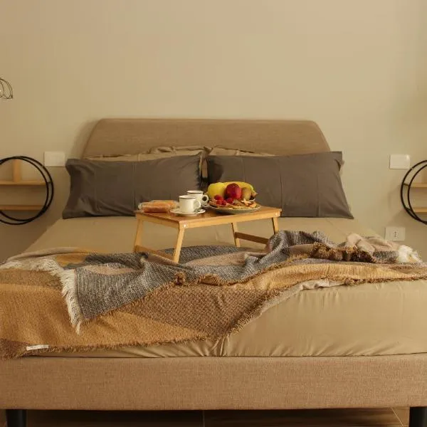 Vita Lenta Apulian rooms，位于特拉尼的酒店