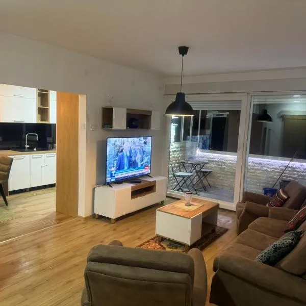 Deluxe Apartments Belgrade，位于Kanarevo Brdo的酒店