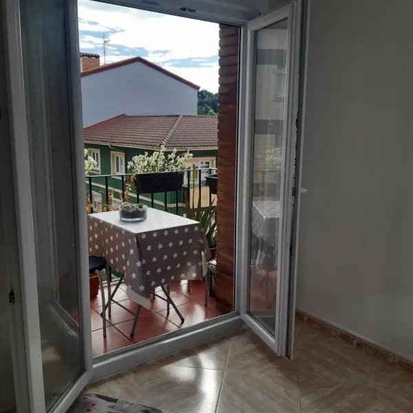 El balconín de Candás，位于康达的酒店