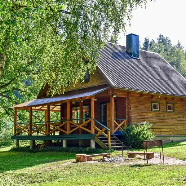 Ažuluokesos sodyba，位于莫雷泰的酒店