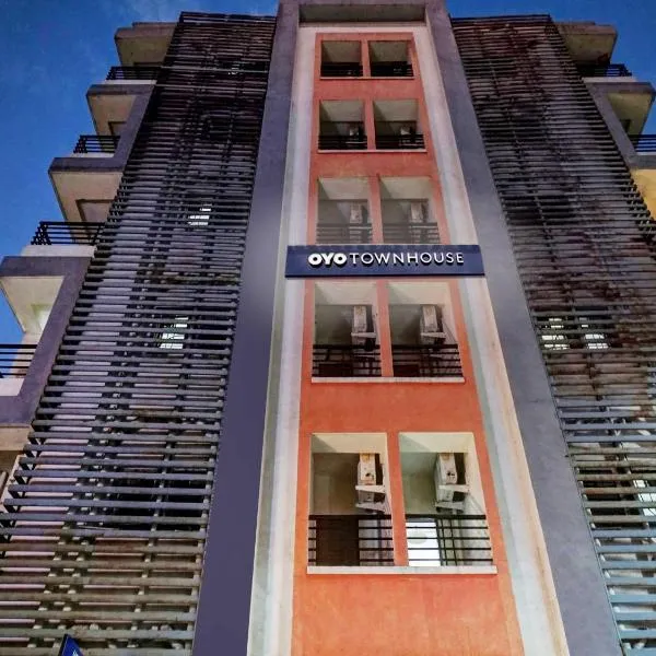 Super Townhouse Hinjewadi，位于辛加瓦迪的酒店