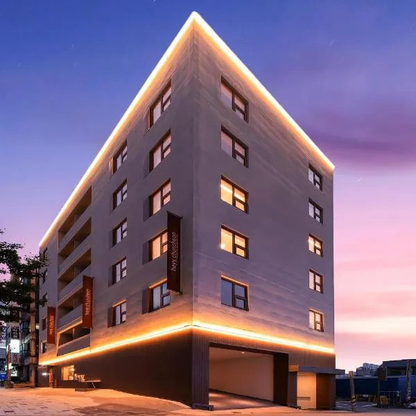 Chuncheon Hey Hotel，位于春川的酒店