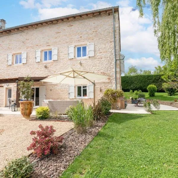 Studio Clos des Renauds，位于Charbonnières的酒店