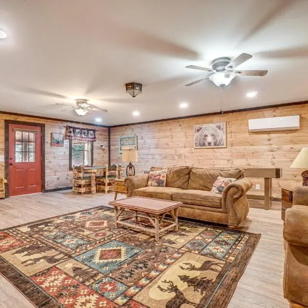 North Georgia Mtn Escape w/ Hot Tub & Games!，位于索蒂纳科奇的酒店