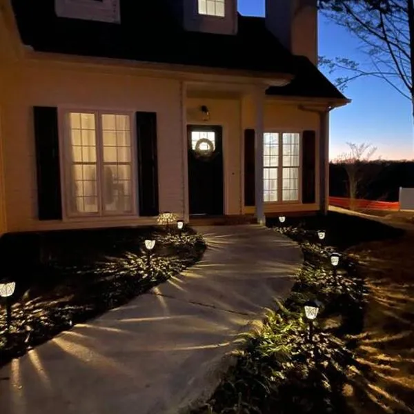 Lake Lanier House 1，位于盖恩斯维尔的酒店