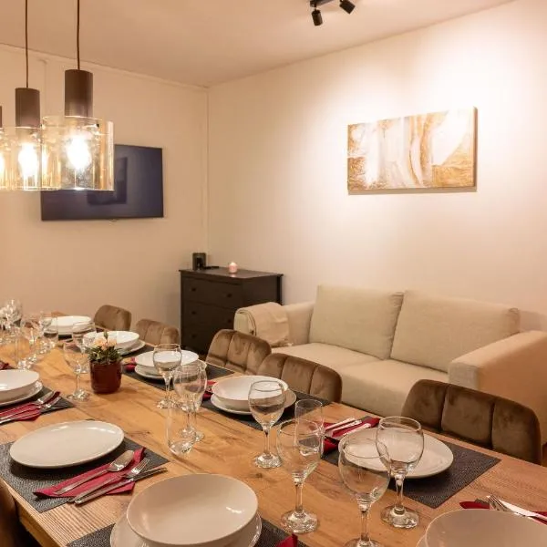 Munich Large Apartment 110 qm, 3 Bedrooms and very Central 1-12 Guests,位于慕尼黑的酒店