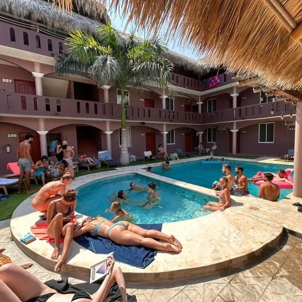 Viajero Puerto Escondido Hostel，位于埃斯孔迪多港的酒店