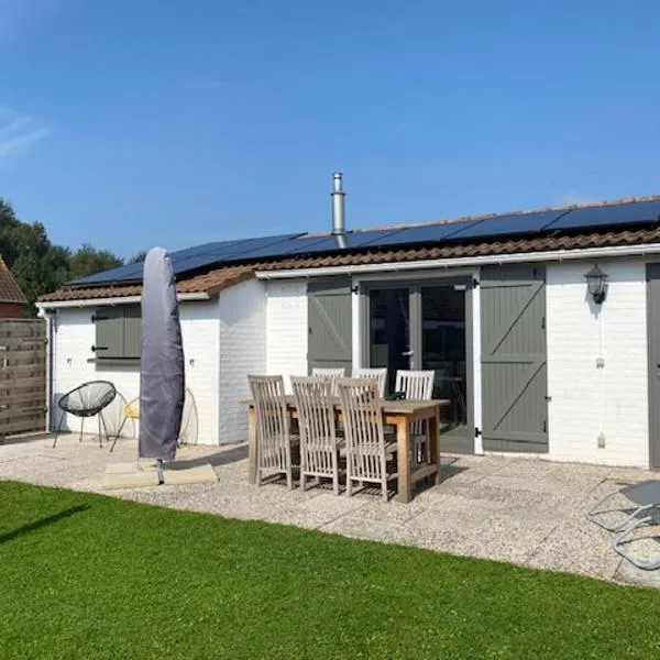 Jonathan Livingston Seagull holidayhome，位于德帕内的酒店