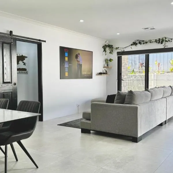 Modern & Chilled Stay in Bayswater，位于珀斯的酒店