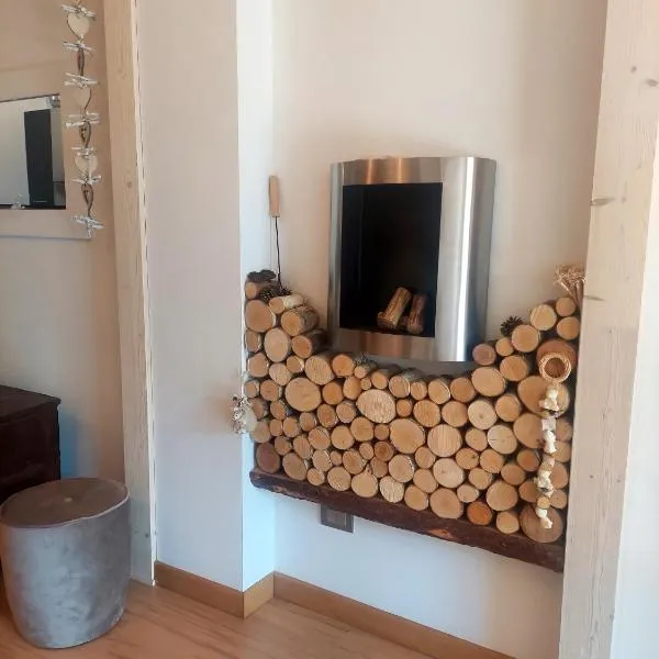 Loft Open Space Adele -Tirano Centro Storico，位于蒂拉诺的酒店