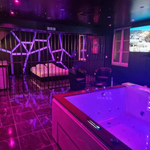 Suite Coquine avec jacuzzi YaoSpa60，位于Laigneville的酒店
