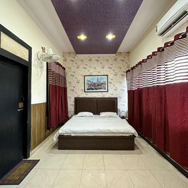 Hotel Ace，位于Kurukshetra的酒店