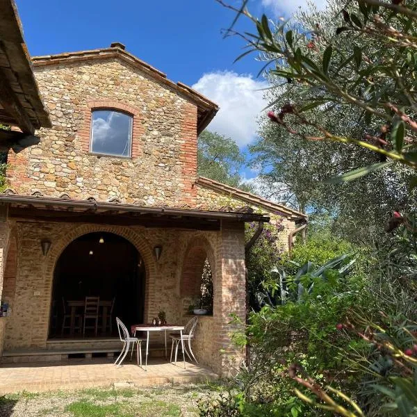 Podere Il Sodo，位于Bargino的酒店