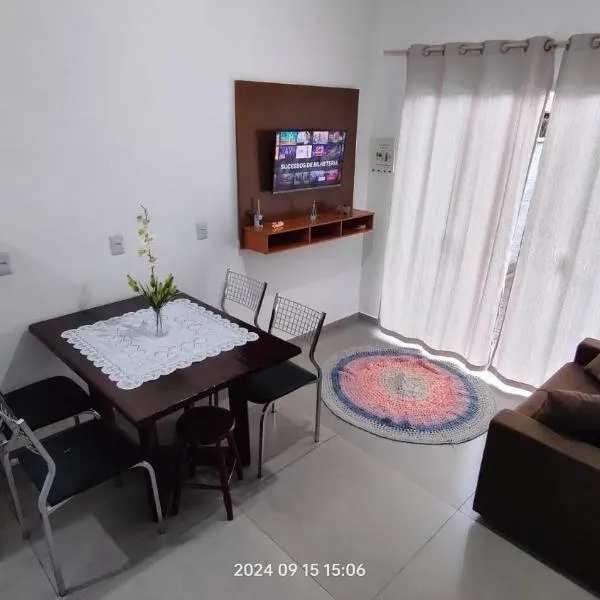 Casa temporada aconchegante，位于伊塔波阿的酒店