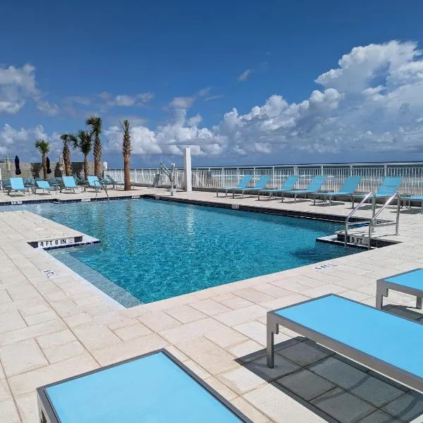 Holiday Inn Express & Suites Oceanfront Daytona Beach Shores by IHG，位于代托纳海滩的酒店