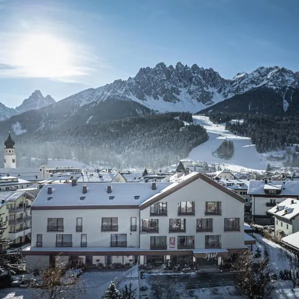 Il Tyrol，位于圣坎迪朵的酒店