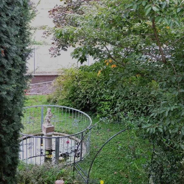 B&B LA QUERCIA DI MERY，位于La Villa的酒店