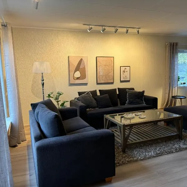 Trælvik Huset B，位于Tofta的酒店