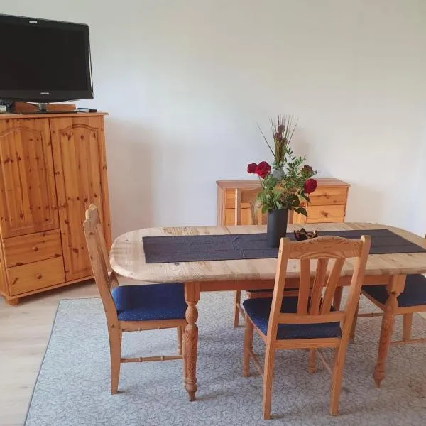 Monteurwohnung Haus Sendberg Blick，位于Frielendorf的酒店