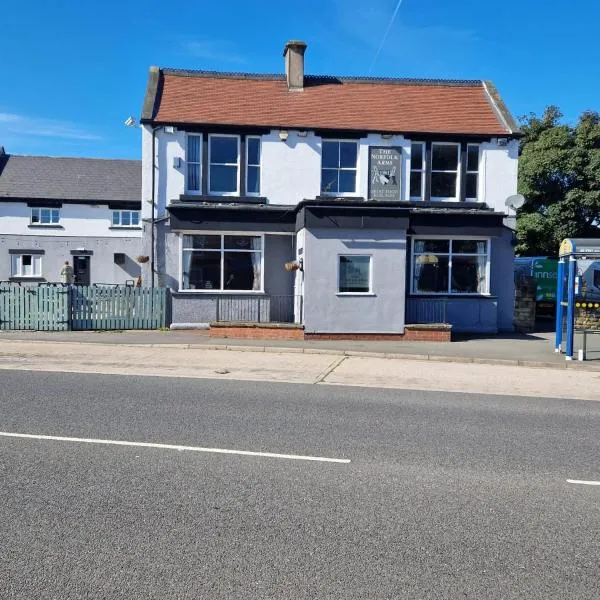 The Norfolk Arms, Chapeltown，位于查贝敦的酒店