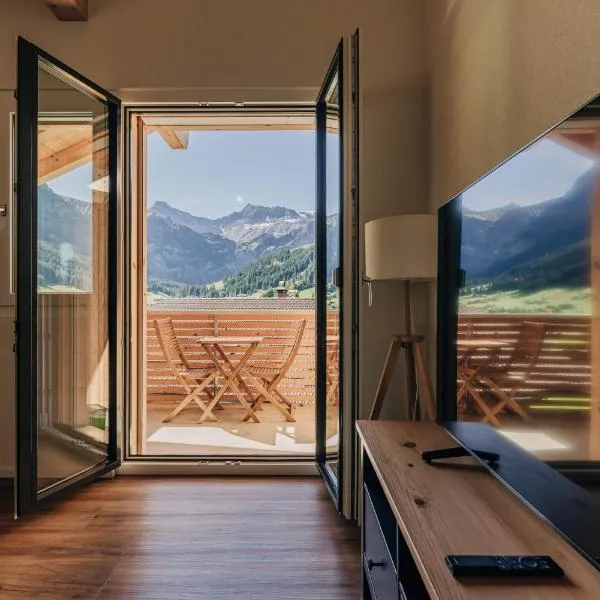 Chuenislodge2- zwei Balkone, gemütlicher Kamin, top Aussicht，位于阿德尔博登的酒店