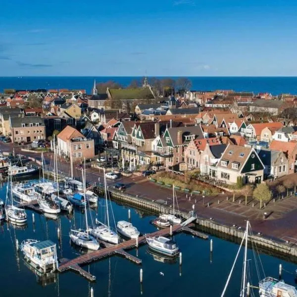 Zeiljacht op Urk, Nederland，位于于尔克的酒店