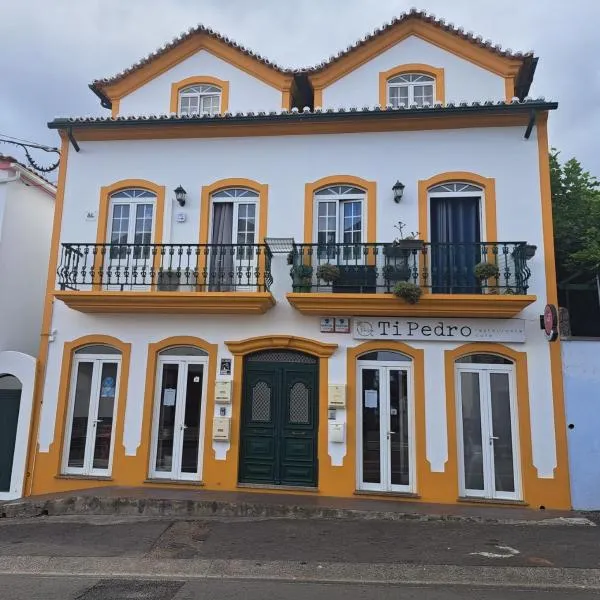 Apartment in Biscoitos Terceira，位于Vila Nova的酒店