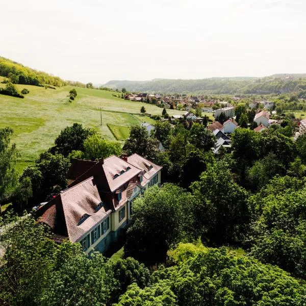 Villa Levin 65qm 4 Personen mit Pool WLAN und Parken，位于Dornburg的酒店