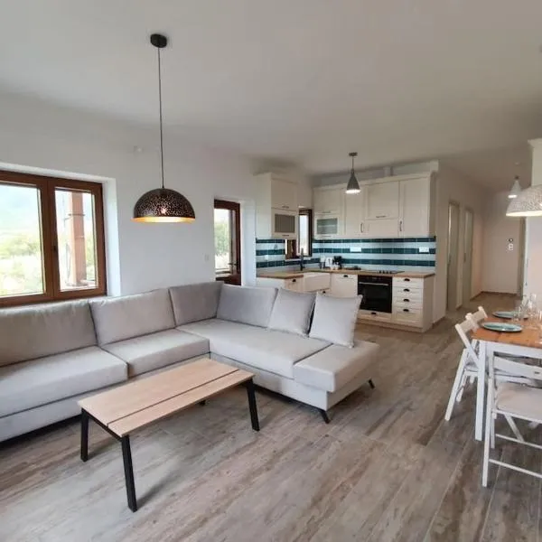 Anamesa Apartment 1，位于普利斯拉的酒店