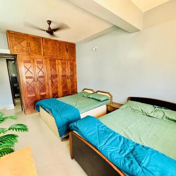 Luxurious 2bhk Serviced Apartment 5 mins walk from Benaulim Beach Goa，位于贝托贝提姆的酒店