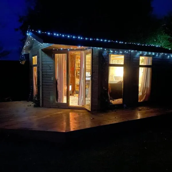 Pear Tree Hut at Carr house farm，位于斯卡伯勒的酒店