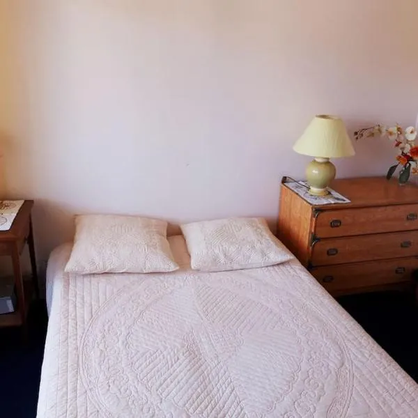 Appartement avec jardin et Tennis，位于克劳德的酒店