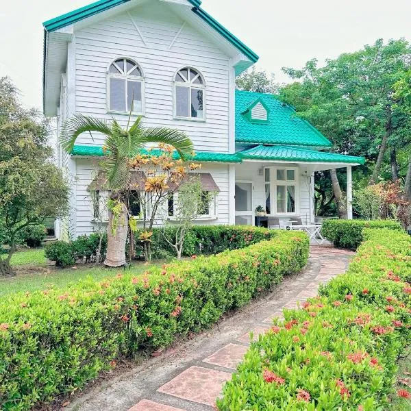 晨曦山莊 晨曦紅瓦厝國民旅遊卡特約商店Sunshino farmstead，位于Nanxi的酒店