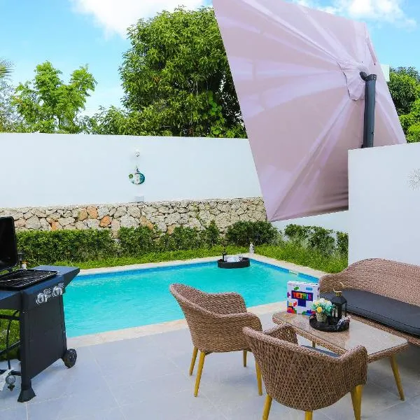 Casa tropical con piscina privada，位于蓬塔卡纳的酒店