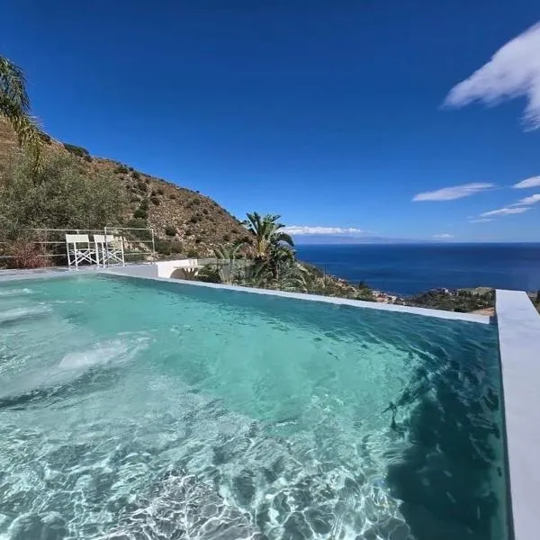 SUITE APARTMENTS BRANCO - Infinity Pool & Sea View，位于陶尔米纳的酒店