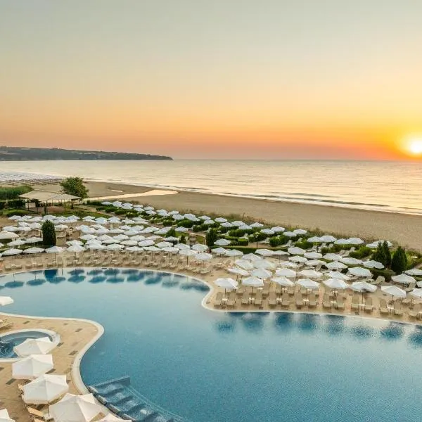 Alua Helios Bay - All Inclusive，位于奥布佐尔的酒店