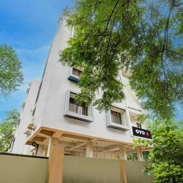 Super Hotel O Wardha Road Near Airport，位于Dhantoli的酒店