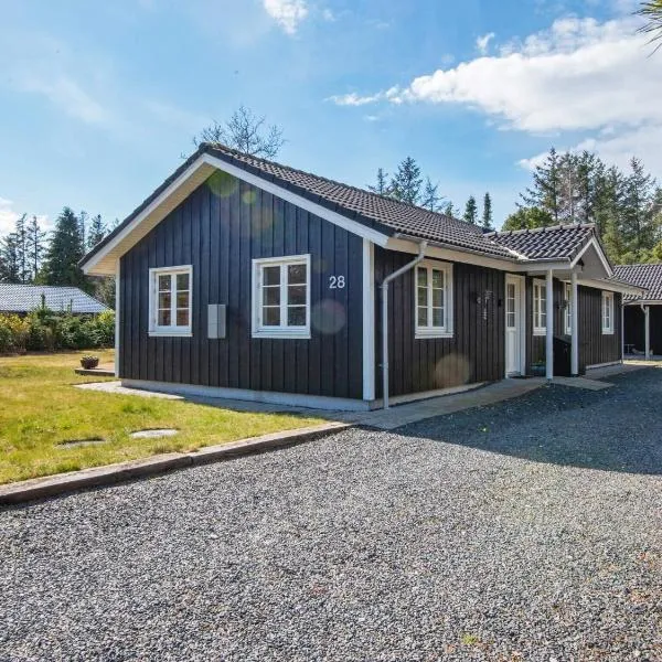 8 person holiday home in Løgstør-By Traum，位于Løgsted的酒店