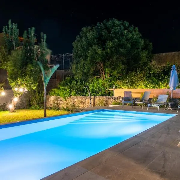 Palazzo Marinella Sicilian Luxury Stay，位于加里的酒店