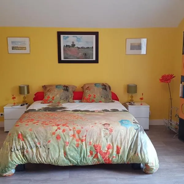 Chambre coquelicot，位于Marchenoir的酒店