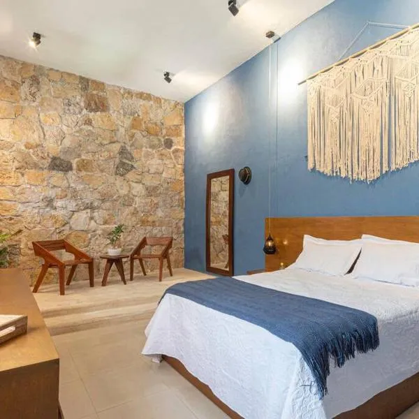 Casa Mercedes - Stylish & Historic in heart of Mérida，位于梅里达的酒店