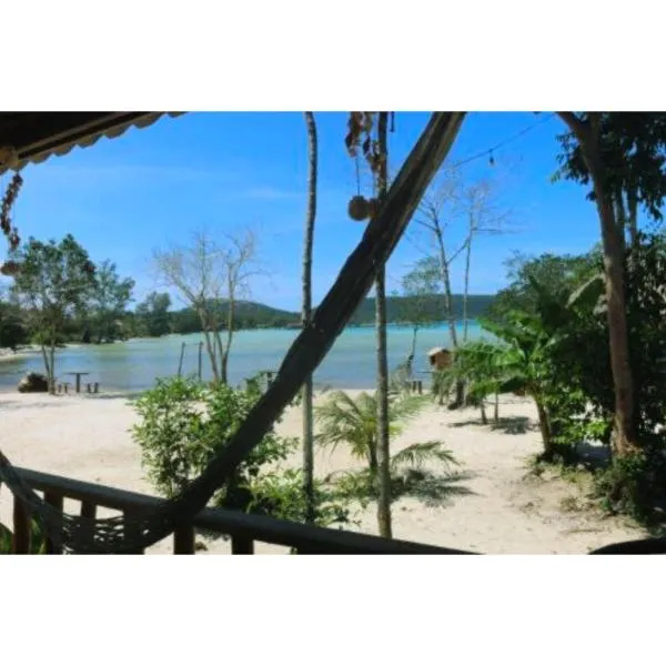 Mangrove Beach Bungalows，位于瓜隆岛的酒店