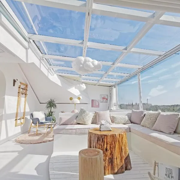 Shanghai ruochu designer Guesthouse上海若初设计师民宿--近上海浦东国际机场及迪士尼，位于上海的酒店