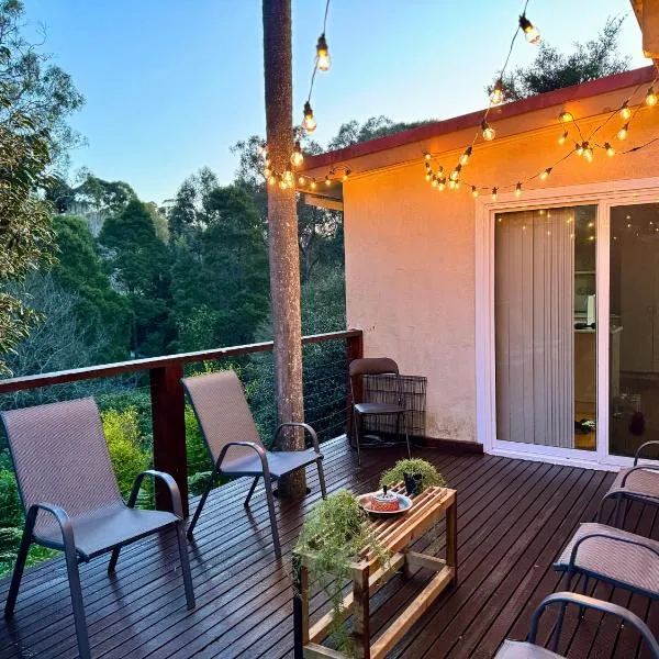 Belgrave Hillside Zen Retreat，位于贝尔格雷夫的酒店