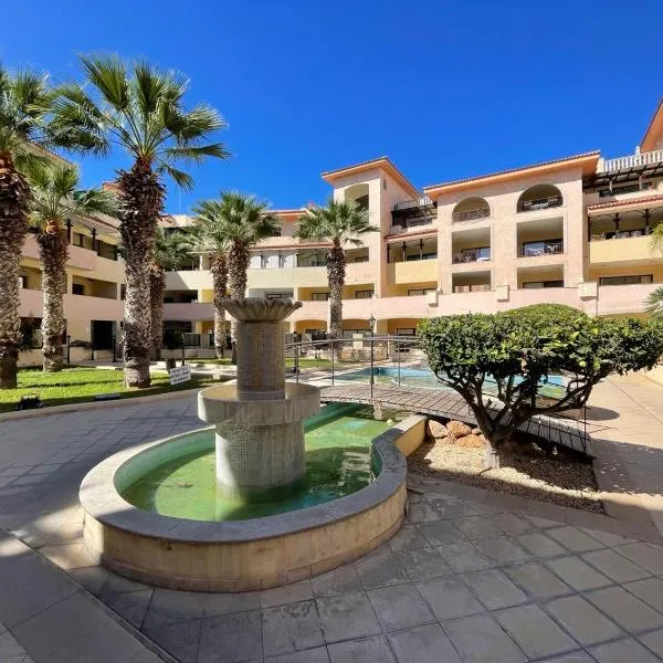 Queens gardens，位于Paphos的酒店